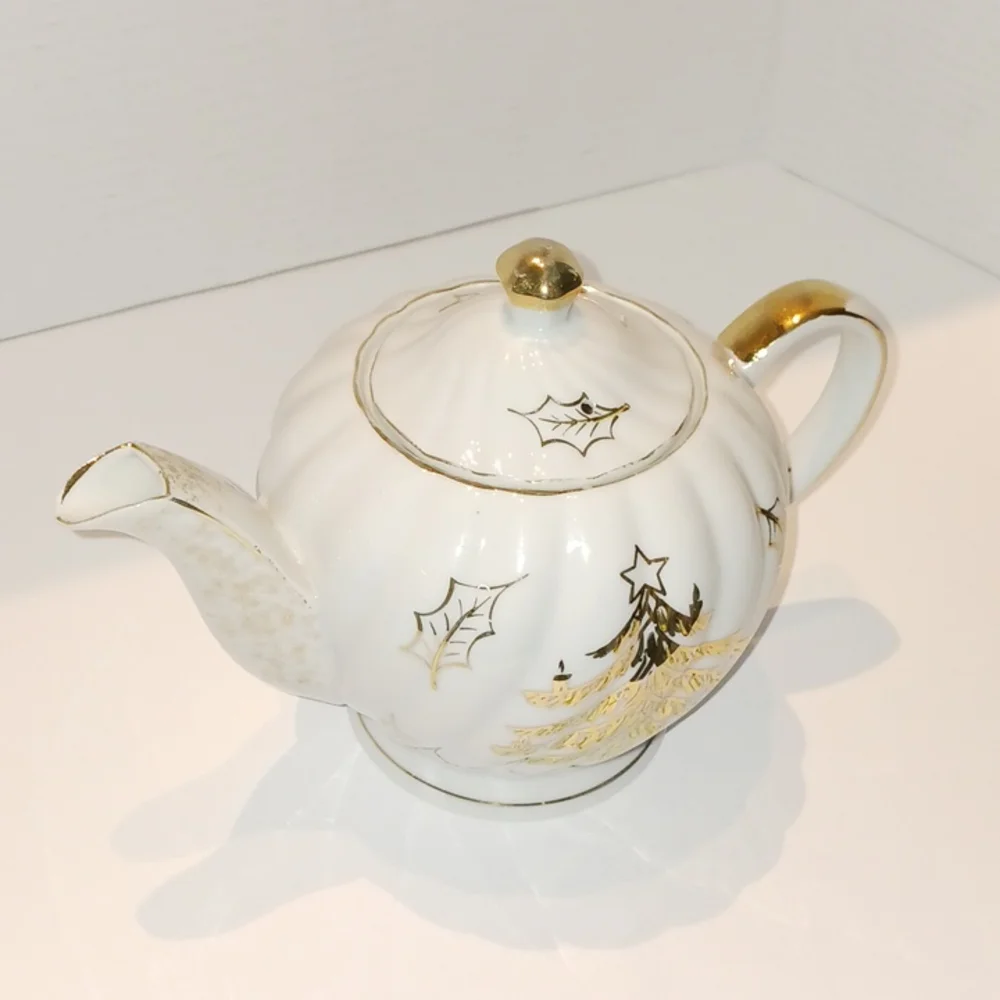 Lefton China - Tea Pot 1878 Christmas Tree! - Picture 2 of 9